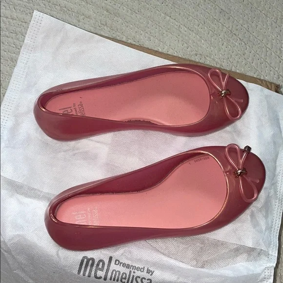 Mel by Melissa slip ons - Picture 5 of 9